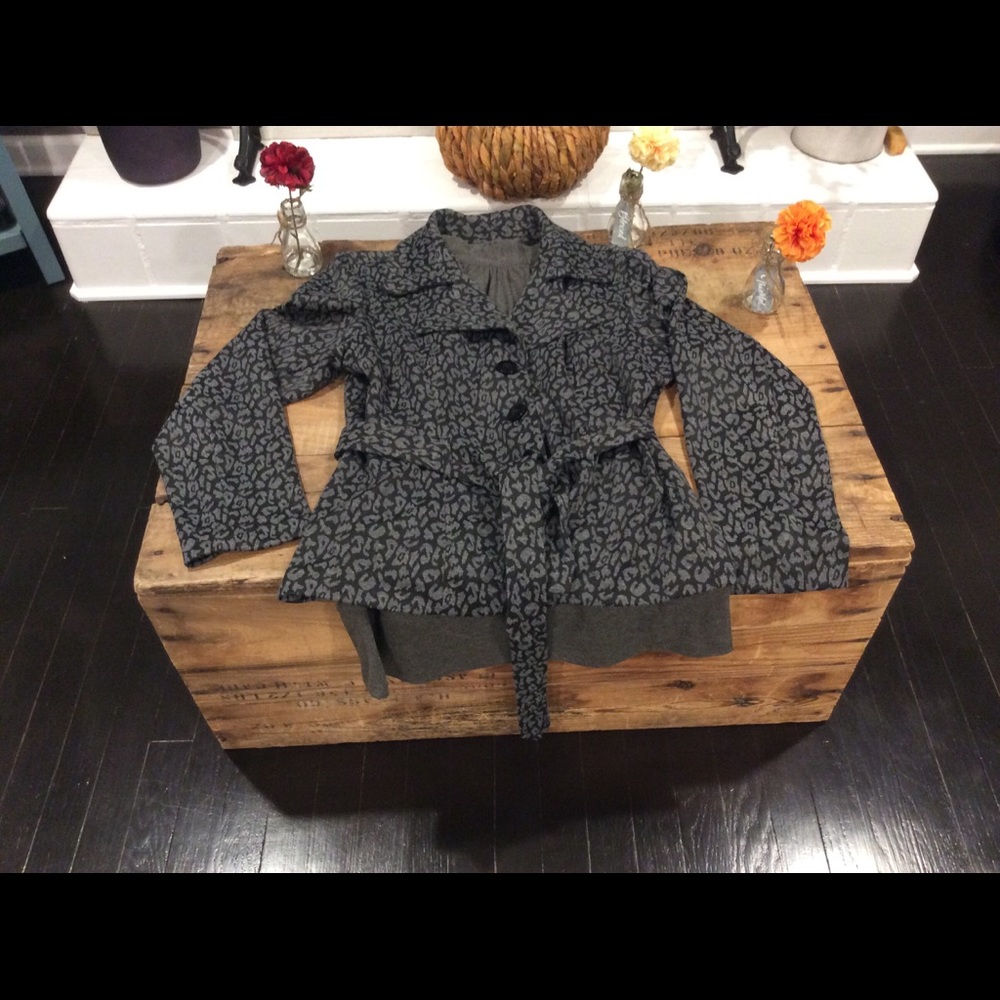 Layering top - Picture 2 of 2